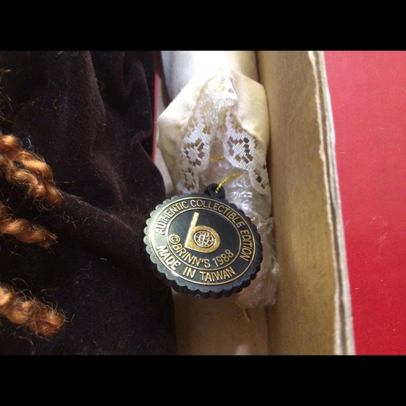 14" Brinn's Porcelain Edition Collector Doll 1988 Original Box COA - Picture 5 of 11